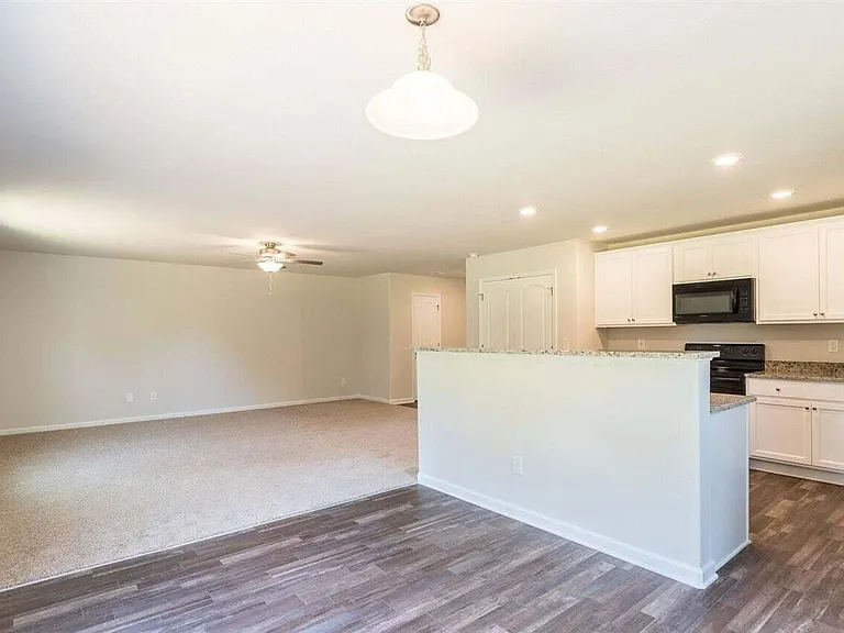 108 Brisk Dr — Photo 8