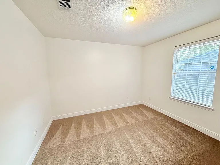 7945 Amethyst Dr — Photo 12