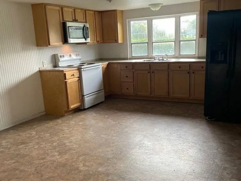35229 Orange Grove Ln — Photo 3