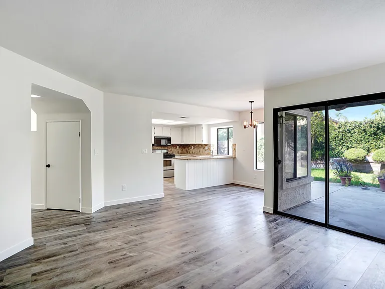 6672 San Benito Ave — Photo 4