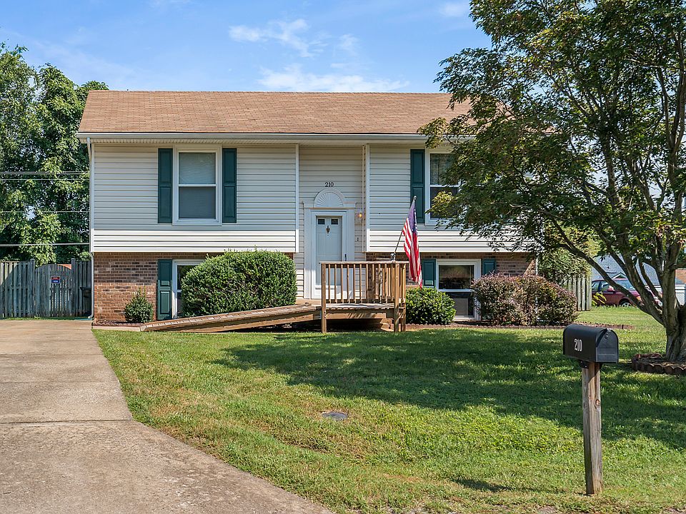 1st image of 210 Elmwood Dr