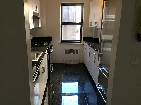 Rented by Solil Management | media 5