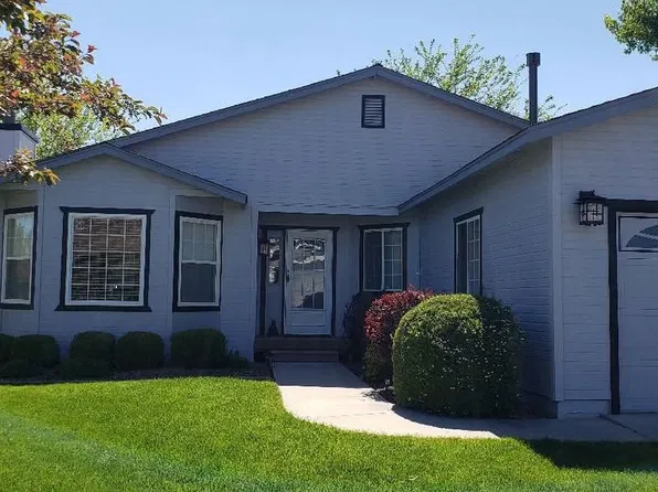 616 Kim Ct, Gardnerville, NV 89460