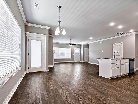 2nd image of 213-B Carrington Ave