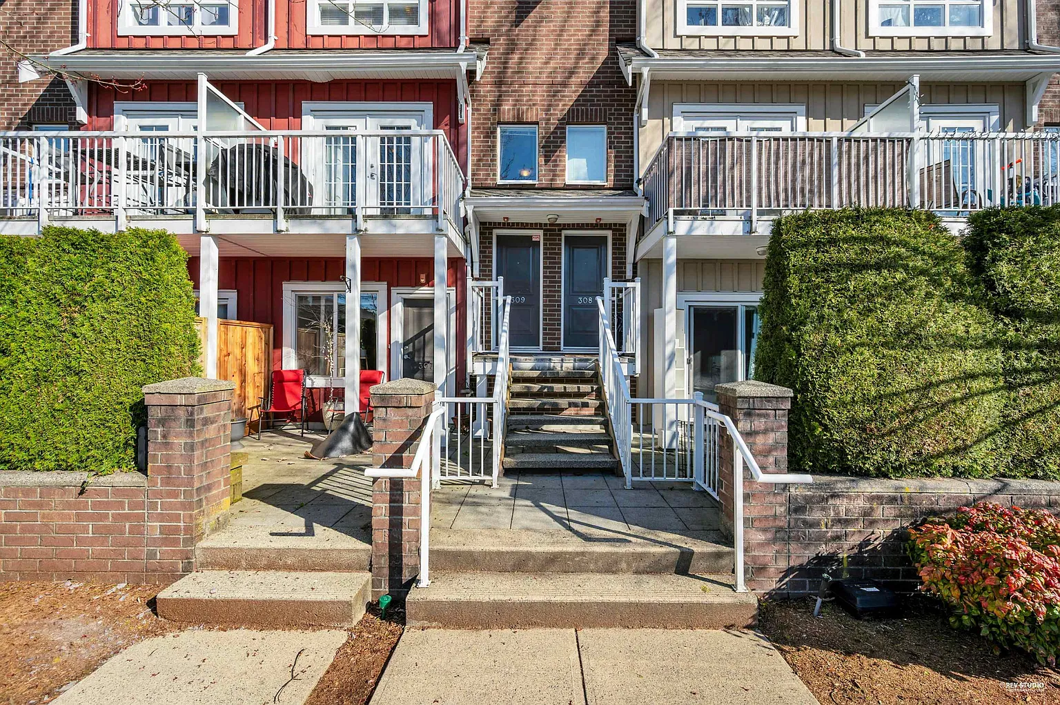 1661 Fraser Ave #309 photo 1