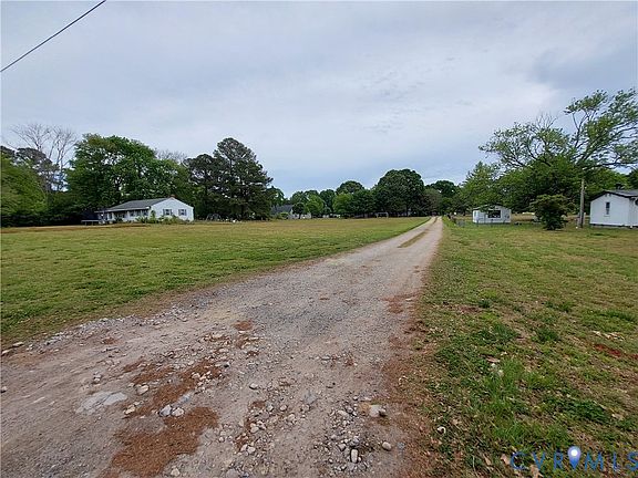 3rd image of 3173 Ambrose Rd