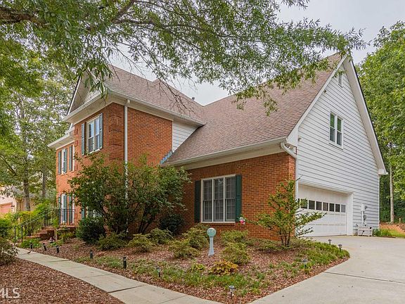 3rd image of 1560 Brookwood Lake Dr