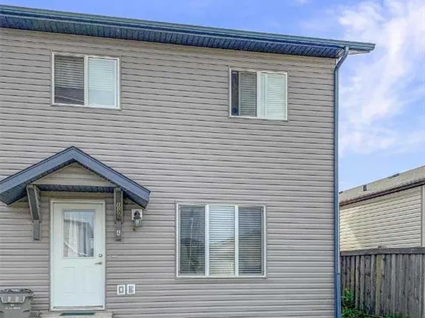 11246 A 75a Ave #A, Grande Prairie, AB T8W 0C3