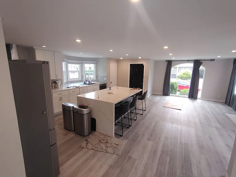 505 Lewis Ave — Photo 13