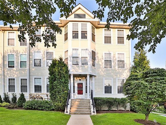 4th image of 31 Greenridge Ave APT 1L