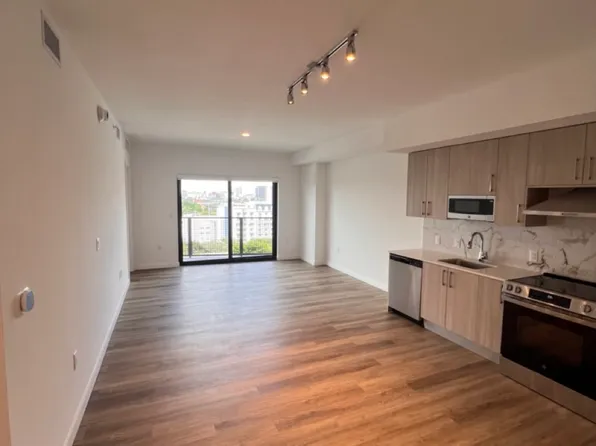 776 NW 2nd Ave, Miami, FL