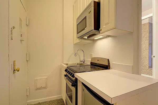 Rented by REAL New York | media 4