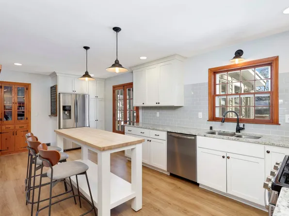 3705 Arbor Ln, Minnetonka, MN 55305