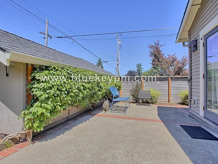 5271 NE 30th Ave — Photo 16