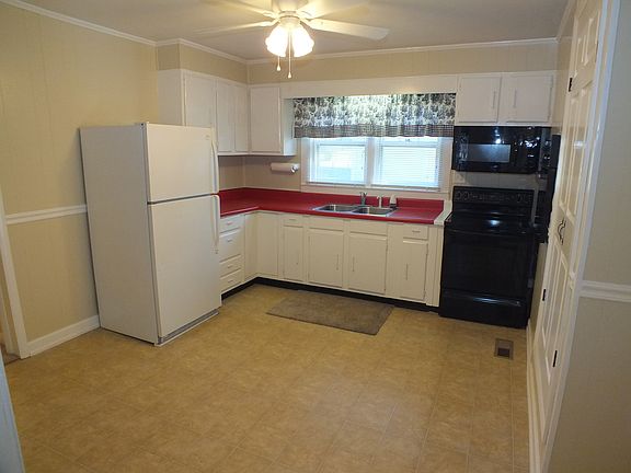 3rd image of 1425 Brookside Ave