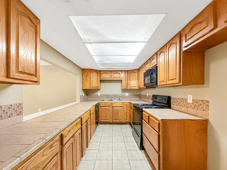 5149 Basinview Dr — Photo 11