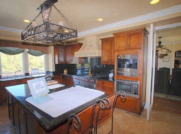 Gourmet Kitchen