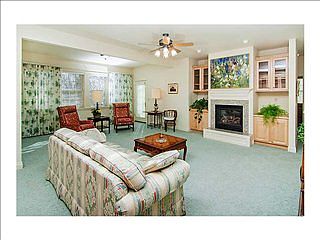 3rd image of 2966 Palm Dr