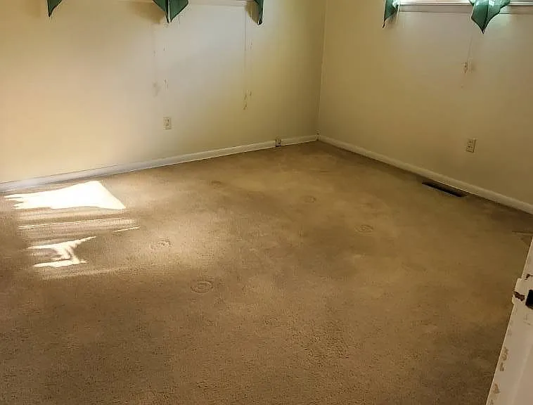 304 Florence Ave — Photo 6