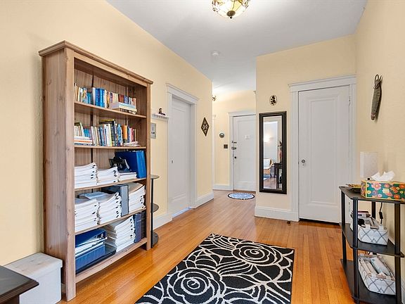 2nd image of 99 Perry St APT 6