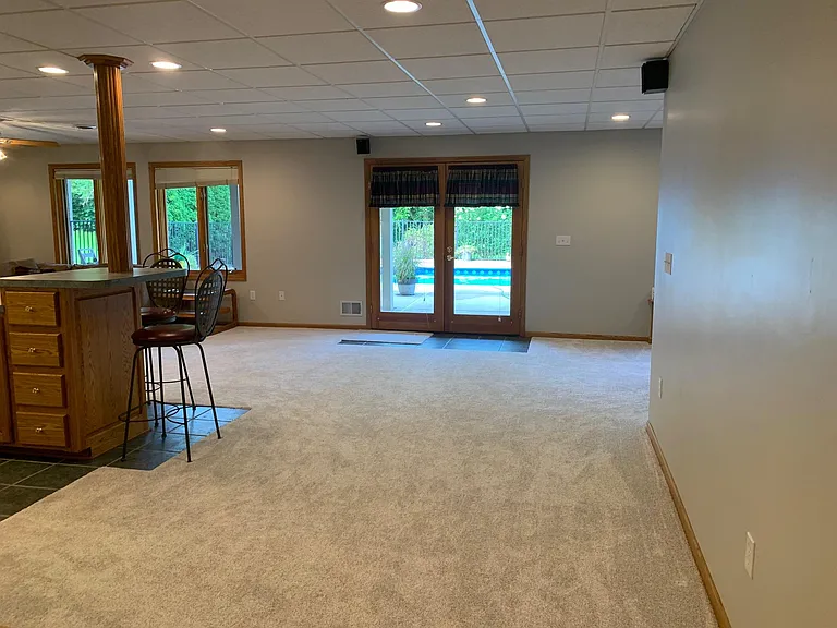 7805 Rutherford Ct — Photo 36