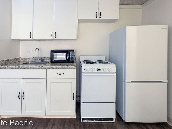 4th image of 1459 Pele St APT 204