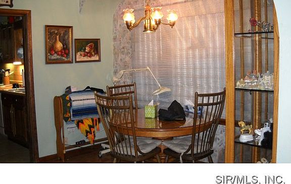 3rd image of 3412 Oakwood Ave