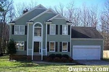 Nice 4 BR - 2.5 Bath Transitional in Midlot