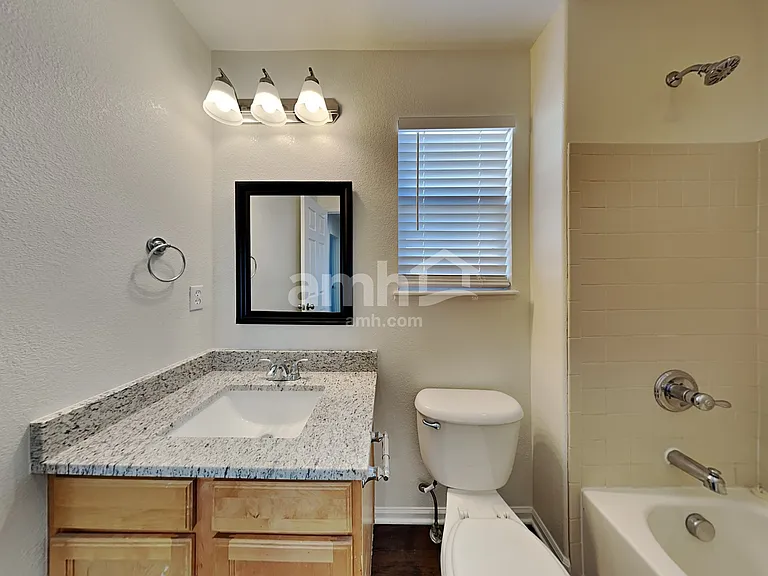 485 Winebrook Way — Photo 18