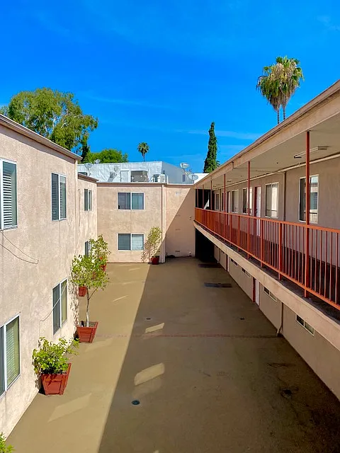 374 Shults Street — Photo 2