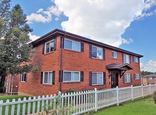 8443 New Hampshire Ave, Saint Louis, MO 63123