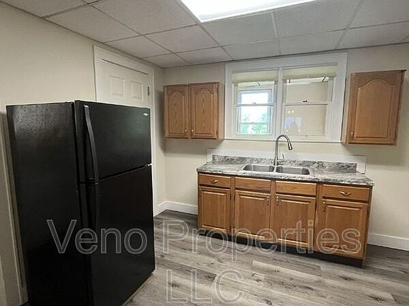 5th image of 25 William St #B