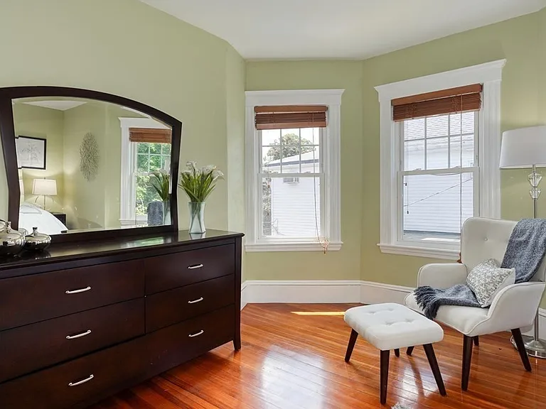 7 Vincent Ave — Photo 17