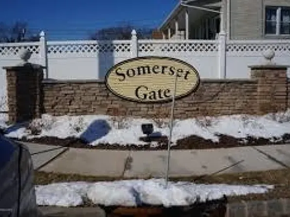 26 Keenan St, Somerset, NJ 08873