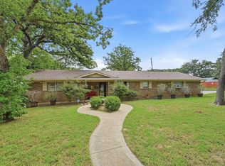 14 Circle Dr, Denison, TX 75021