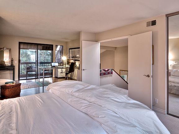 Master Suite w/Office 