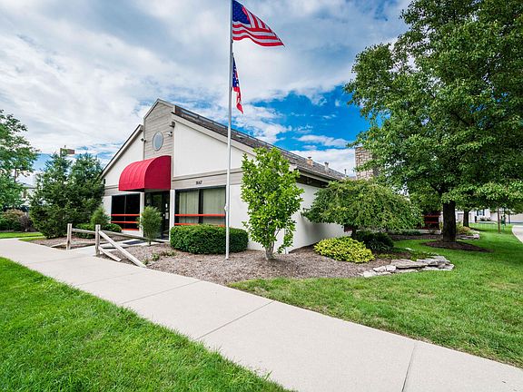 3rd image of 5710 Palos Ln