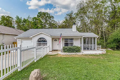 3420 Riverside Dr Photo 1 3420 Riverside Dr Photo 1