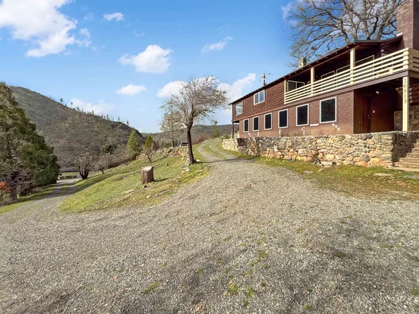 16813 Highway 96, Klamath River, CA 96050