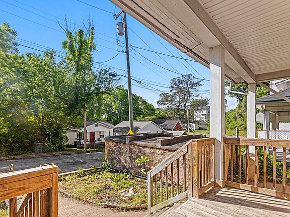 3rd image of 4323 Ohls Ave