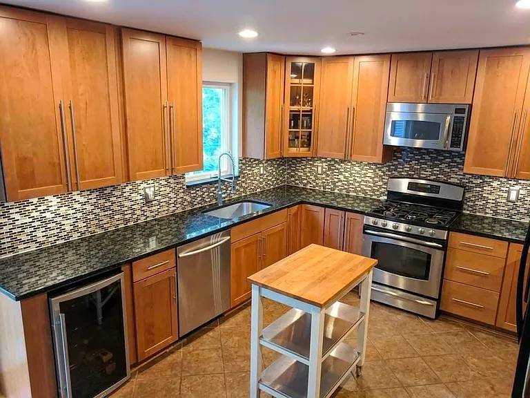 373 Franklin St — Photo 5