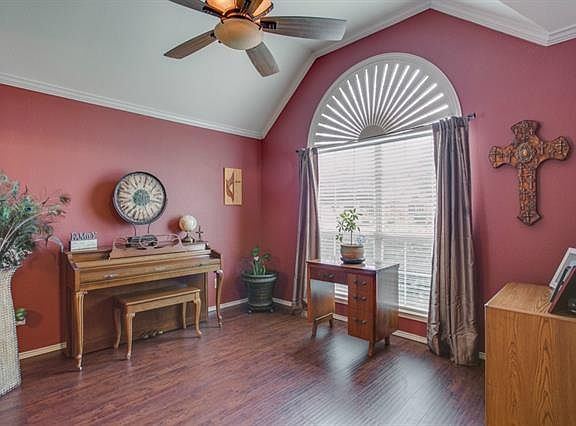 5th image of 2112 Fountain Dr