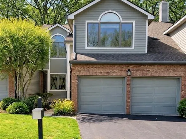 19 Lakeview Dr, Old Tappan, NJ 07675