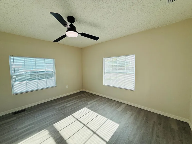 4010 Miramar Way S — Photo 25