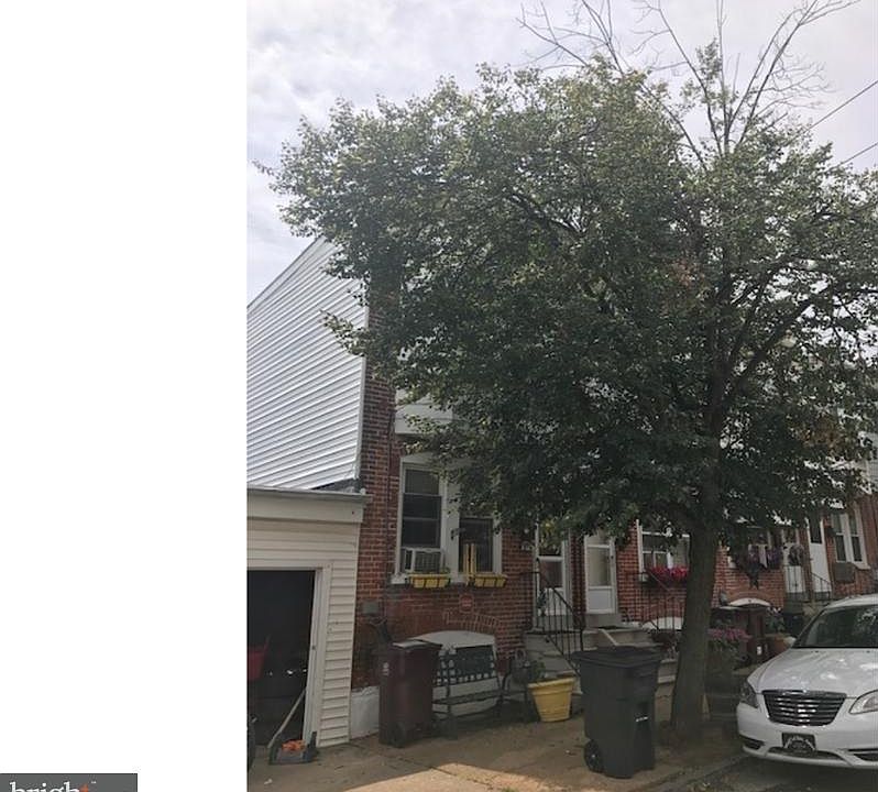 1st image of 900 Brown St
