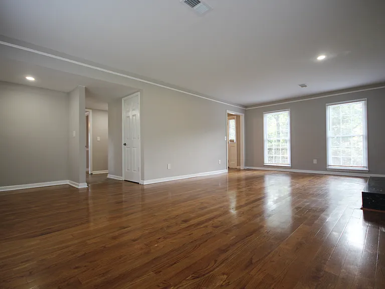 4525 Fox Creek Dr — Photo 11