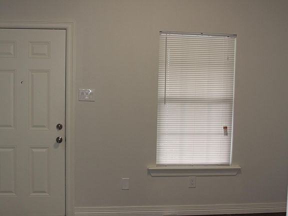 2nd image of 2322 Chapman St #7137428206