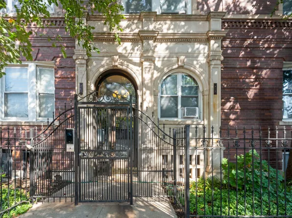 1424 E Hyde Park Blvd #2, Chicago, IL 60615
