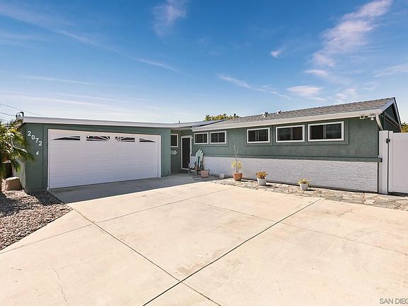 3rd image of 2072 Cardinal Dr