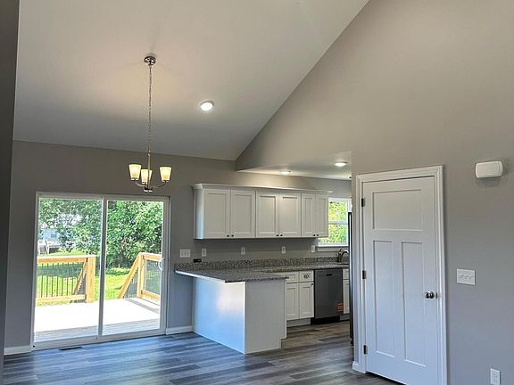 5th image of 276 Willbrook Cir NE